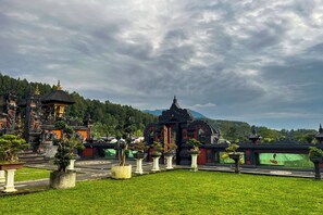 施設の正面
