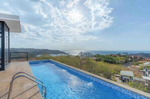 Infinity Pool overlooking Coco Bay. Incredible Ocean View and Unforgettable Sunsets!