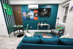 A space to connect, relax, and recharge. Whether you're lounging on the sofa with a good show or having late-night laughs with friends