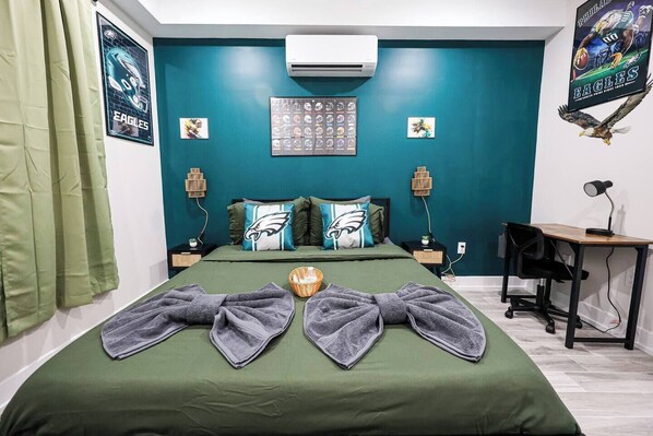 Step into comfort and tranquility. This cozy bedroom offers a plush bed, soft linens, and a serene ambiance 