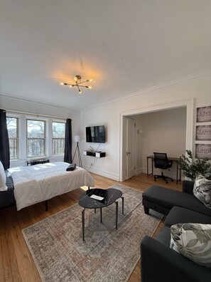Sleep in Serenity – Your perfect rest space awaits.