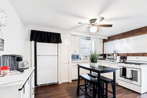 Kitchen - Unit 1 - Cook & Dine – Everything you need for homemade meals.