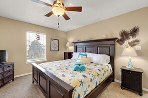 Bedroom 1 King