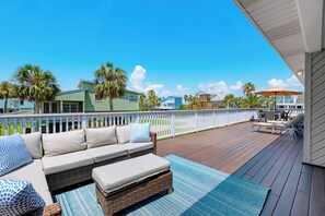 Outdoor lounge and dining Upstairs