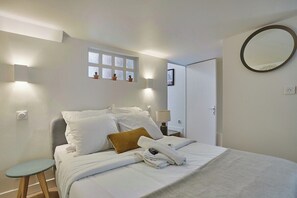 Chambre 1 avec salle de bain