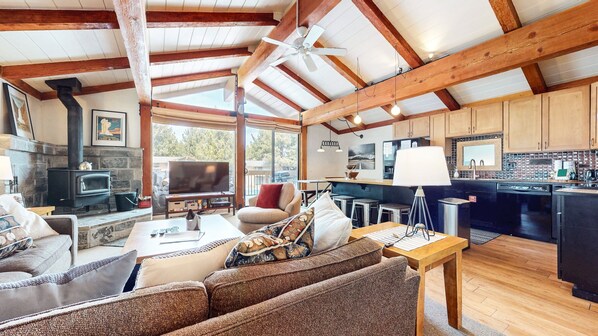 Indoors, Furniture, Living Room, Appliance, Ceiling Fan