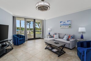 Living Area_1