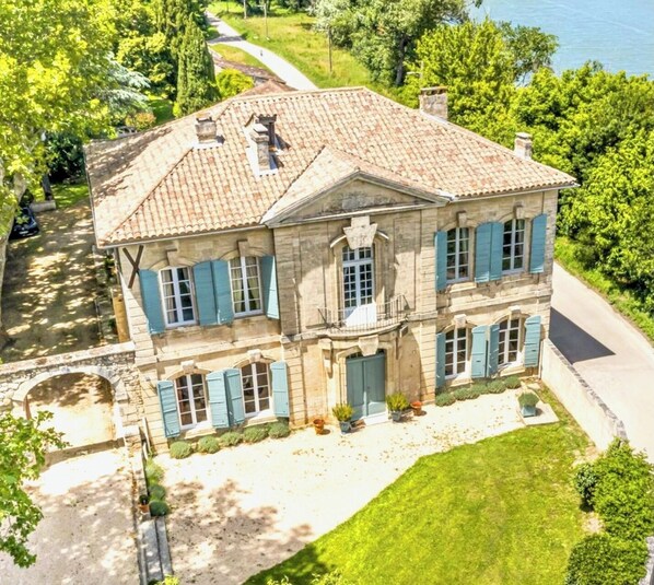 Main house aerial view,  the guest house is directly behind this house