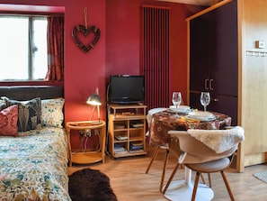 Open plan living space | The Studio at Lickbarrow Lodge, Windermere