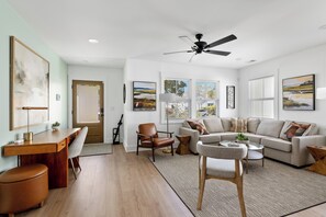 The Edge Modern at Park Circle