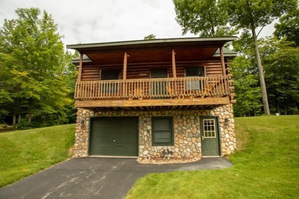 Cabin 2462