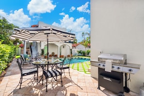 If you feel like staying in for dinner, a brand-new gas grill awaits.