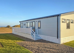 Jura Premier Lodge with Hot Tub - Heads of Ayr Holiday Park, Ayr