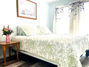 Bedroom with Queen Bed