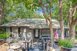 Step into this treetop retreat and immerse yourself in rustic charm, cozy touches, and a warm welcome that sets the tone for your stay.