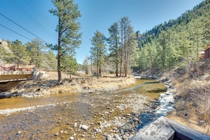Rustic River Cabins | Community Amenities | River Access & Fishing Area