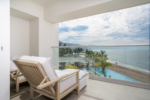 Condo - Image 4