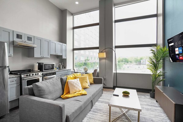 CozySuites | Modern 1BR in Downtown Pitts. #4