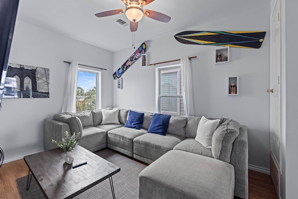 Perfectly designed to accommodate all your family and friends comfortably.