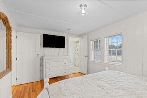 Queen bedroom with TV