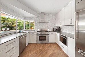 Fully-Equipped Kitchen