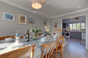 Tern Cottage (Holme-next-the-Sea): Spacious open-plan kitchen/diner