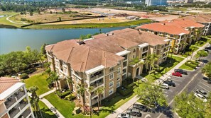 Vista Cay Resort ariel view and outdoor parking