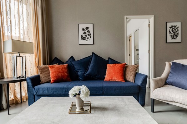 Living Room / Lounge