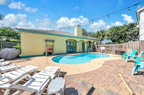 Tropical Dreams pool