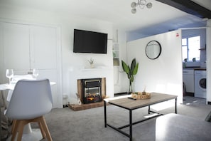 Living Room / Lounge