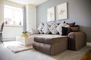 Living Room / Lounge