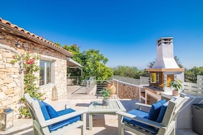Villa Dassos image