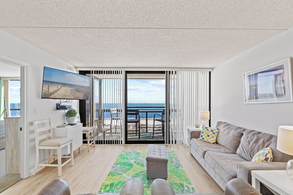 Welcome to Golden Sands 407!