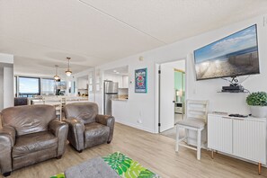 Relax and enjoy the Ocean Views, Free Wi-Fi and Flat Screen TV!