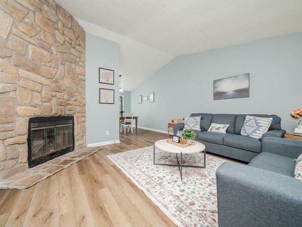 Relax and make yourself at home at this spacious and airy three bedroom, two bathroom home!