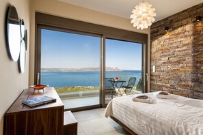 Modern Crete Villa | Villa Azure Horizon | 4 Bedrooms | Large Terrace with Private Pool | Luxury & Privacy | Parking Area | Chania