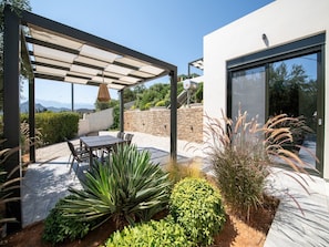 Thrilling Crete Villa | Villa Imperial Haven | 5 Bedrooms | Spacious Furnished Sun Terrace | Private Pool with Panoramic Sea Views | Chania