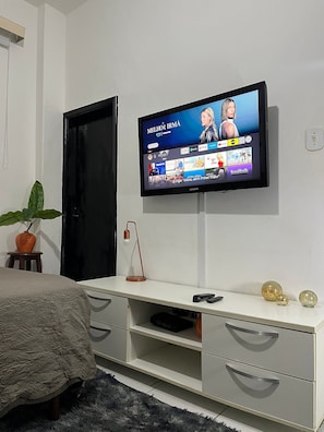 Photo of the whole room,Bedroom
