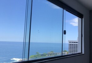 Bird's eye view,City view,Street view,Sea view,Landmark view