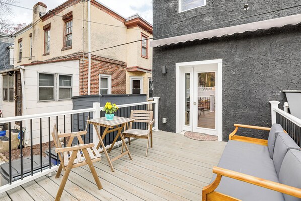 Philadelphia Vacation Rental | 3BR | 2BA | 1,590 Sq Ft | 4 Steps Required