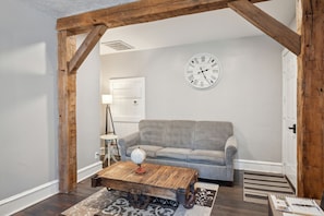 livingroom Apt #2