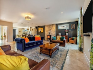 Living area | Old Barn 1 - Bedborough Farm Cottages, Wimborne