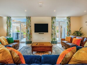 Living space with interconnecting door to Old Barn 2 if required  | Old Barn 1 - Bedborough Farm Cottages, Wimborne