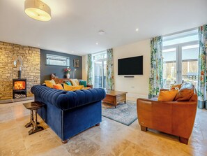 Living area | Old Barn 1 - Bedborough Farm Cottages, Wimborne