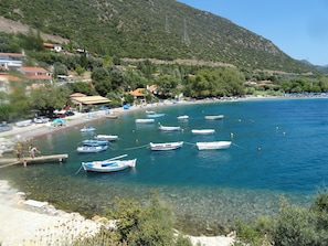 Skaloma beach 5min from the Estate