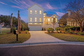 Spacious and gorgeous home!