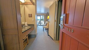 225 - Via Private Entry