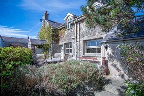 Fern Cottage - 2 Bedroom Cottage - St. Florence (25140)