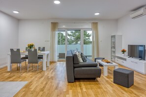 Living and dining room