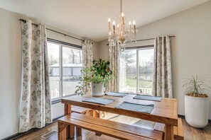 Dining Area | Free WiFi | Single-Story Property